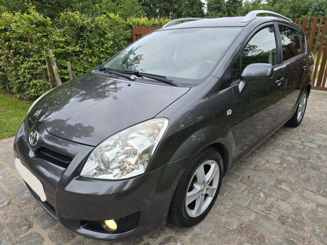 Toyota Corolla Verso 2.2 D-4D