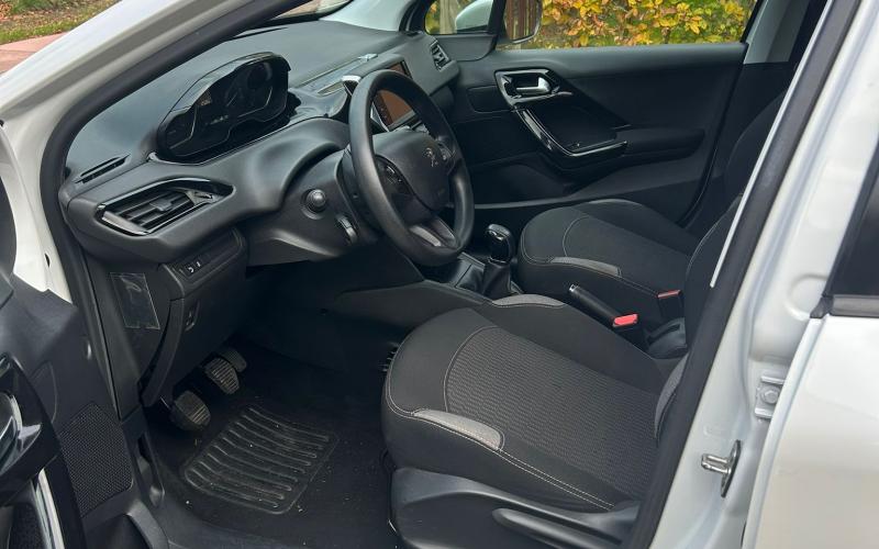 Peugeot 208 1.2i