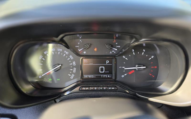 Citroën Berlingo 1.5 HDI Automaat - 3 zitplaatsen (Euro 6if)