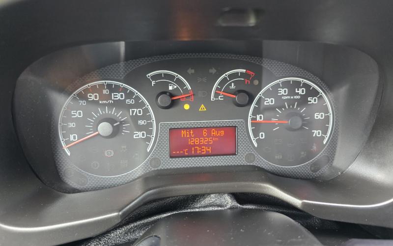 Fiat Fiorino 1.3 JTD - 5 zitplaatsen (Euro 5)