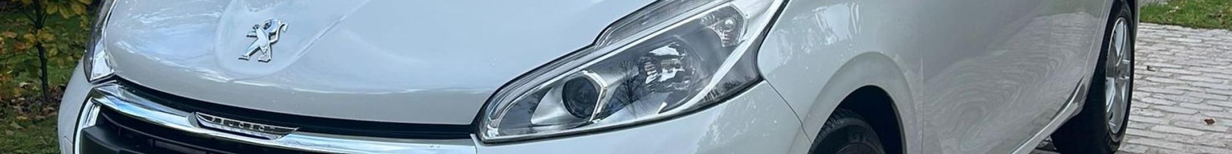 Peugeot 208 1.2i
