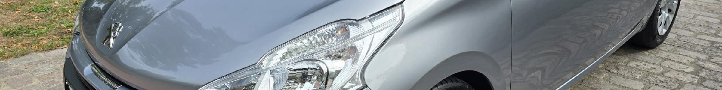 Peugeot 208 1.2i